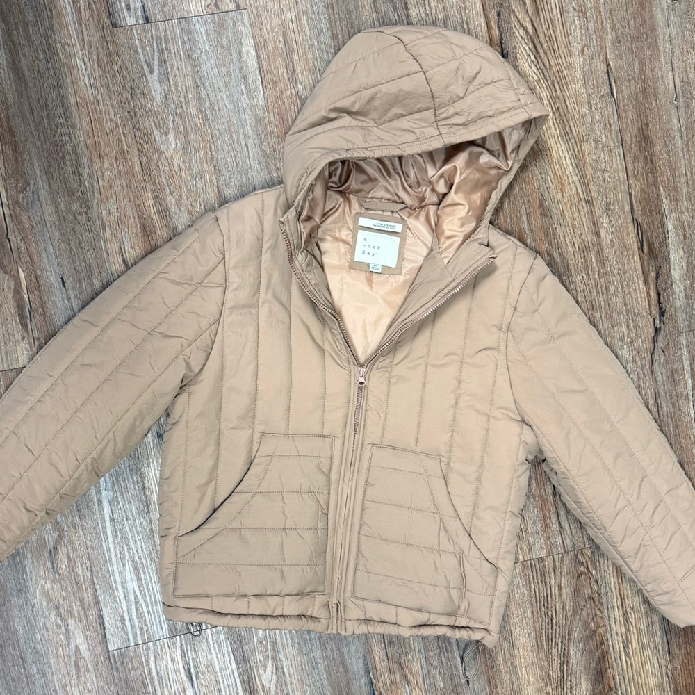 *a new day* Puffer Jacket w/ Hood Like New Medium - Picture 2 of 5